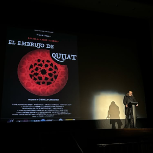 Anoche proyectamos “El Embrujo de Quijat” en el Teatro Victoria de Hellín, la ciudad que nos acogió muy generosamente durante el rodaje. 